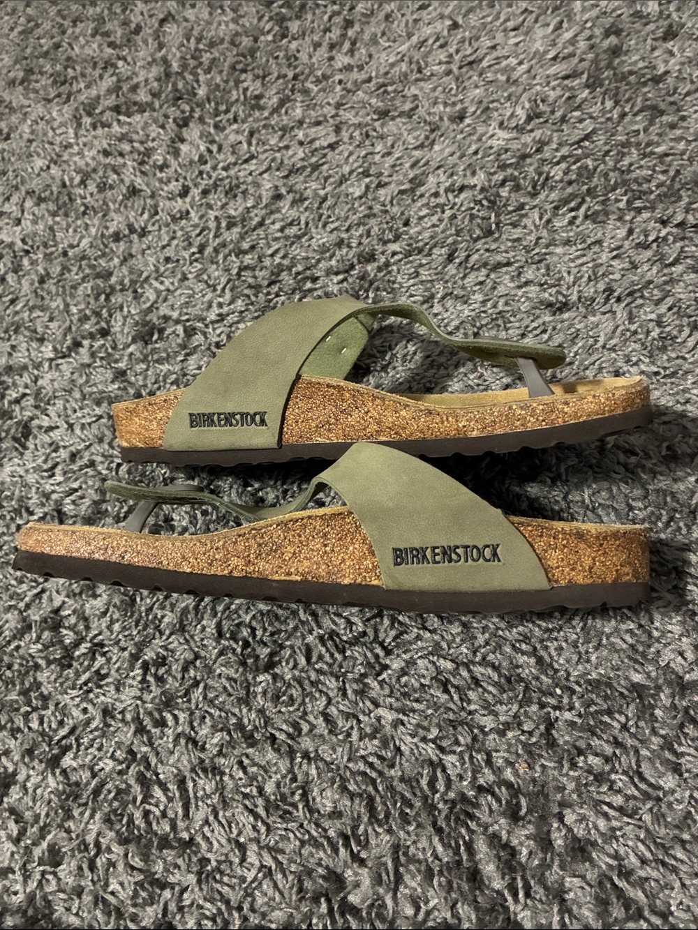 Olive Birkenstock sandals - Picture 6 of 7